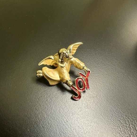 1994, GIGI GIUSTI, ANGEL JOY PIN. GOLD-TONE PIN, MADE BY ITALIAN, GIUSTI GIGI. - Picture 4 of 4